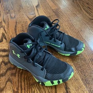 Boys Under Armour basketball shoes